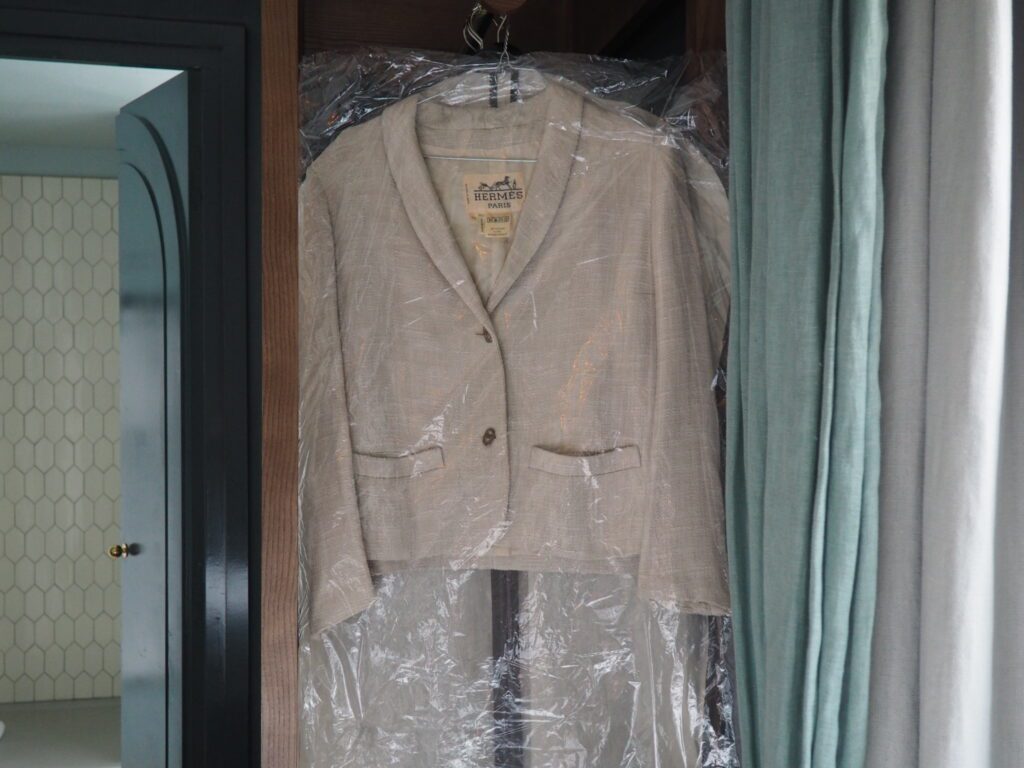 Vintage Hermès-jakke kjøpt hos Biboja. 